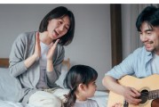 男友家长对我的原生家庭不满意，我们该怎么办？（以家庭背景为拦路虎，如何解决家庭之间的矛盾？）
