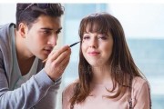 如何挽回婚姻中出轨的老公？（从理性分析到感性沟通，）