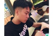 爱情悬崖边，如何挽回？（挽回爱情的6个步骤，让感情重新燃起）