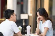 被女生拒绝后的正确处理方式（从追求到尴尬期，如何优雅地结束）