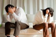 老婆不让看手机，是不是出轨了？（探究夫妻间是否存在“看手机门”、如何化解矛盾）