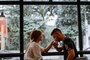 分手后如何挽回男友（15个绝招教你成功复合）