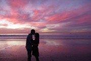 如何以触碰底线的恋爱挽回你的爱情？（15个绝招教你重新点燃爱情的火花）