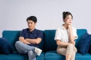 当闺蜜出轨了老公，我该怎么办？（探讨如何处理闺蜜背叛的痛苦与矛盾）