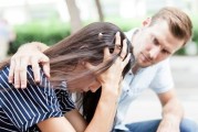 如何挽回女朋友的心？（掌握7大技巧，成为她眼中的唯一。）