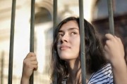 如何挽回因累而想分手的女友？（教你从15个细节中找到真正的问题点，用爱让她重新爱上你）
