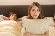 老婆不让看手机，是不是出轨了？
