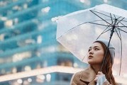 初恋女友父母反对分手，该怎么办？（父母反对，情侣难舍难离；坚持还是妥协，选择不易）